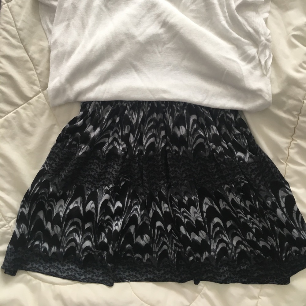 Banana Republic Silk like Skirt with Pockets